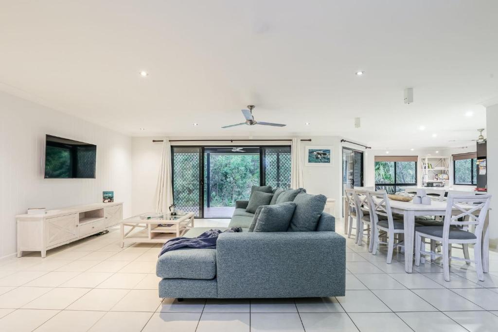 Casa Marinho Holiday Home Acreage, Agnes Water (updated prices 2024)