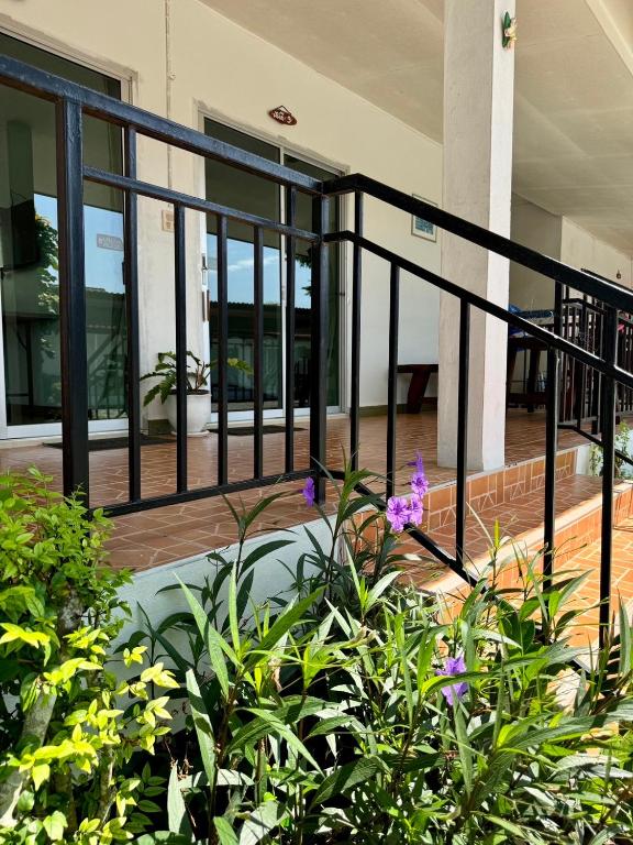 Zahrada ubytování ฝันดี รีสอร์ท-Fundee resort