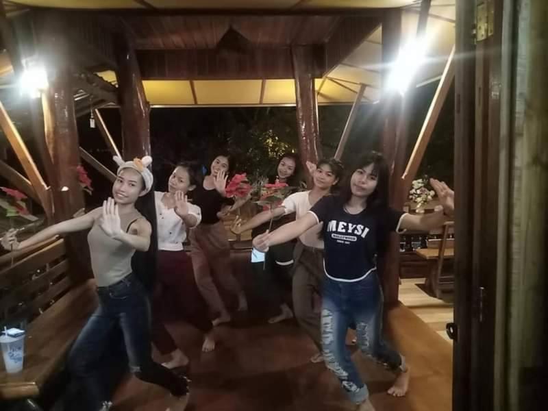 Hosté ubytování บ้านเรือนไทยมะลิเมืองเก่า