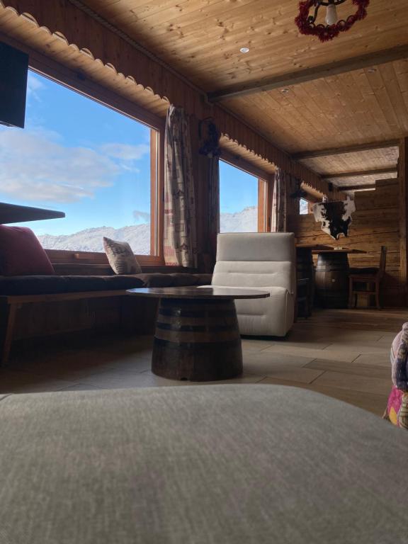Posezení v ubytování Edelweiss Hotel Champoluc