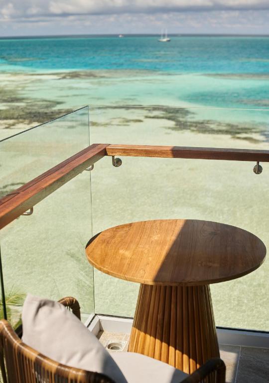 Stone Hotels Dhiffushi - View 42