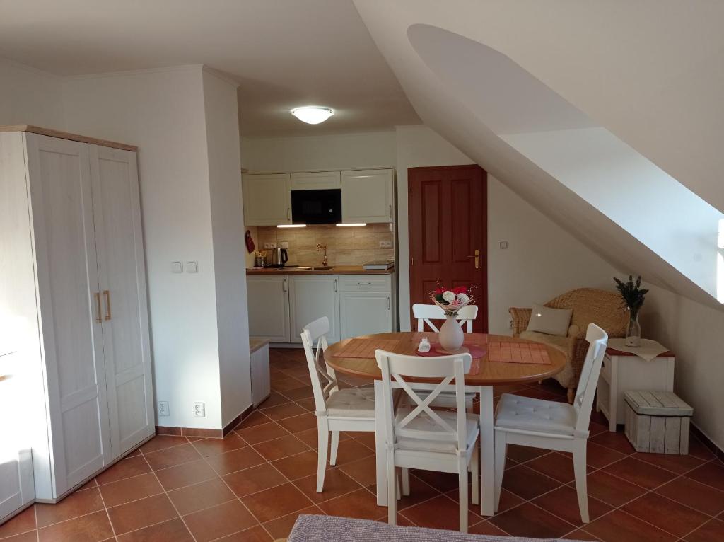 Kuchyň nebo kuchyňský kout v ubytování Apartmány U Orlického jezera - Kamenice