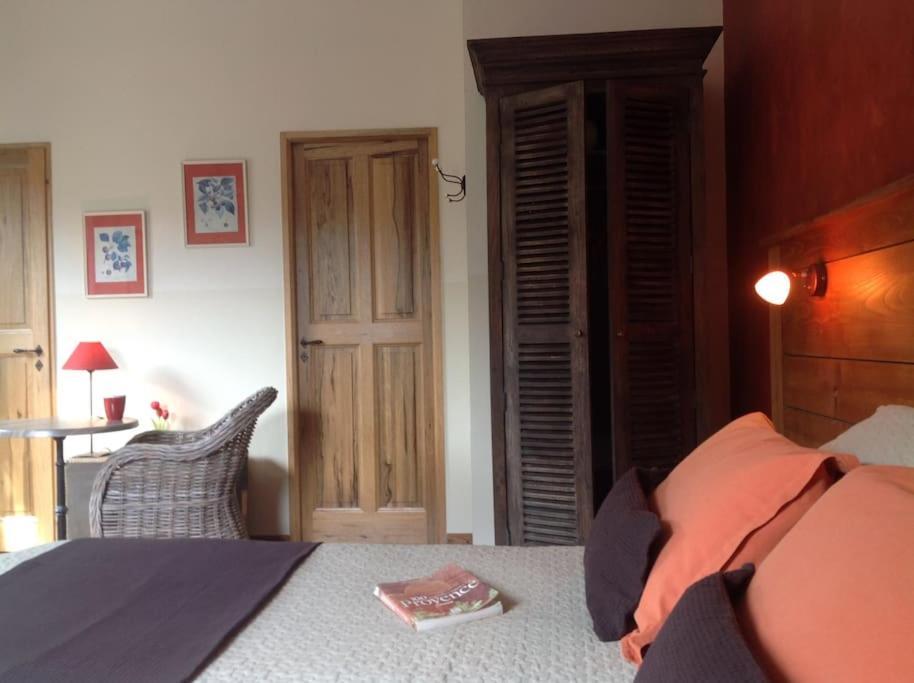 Letto o letti in una camera di Le Mas de l'Escaillon