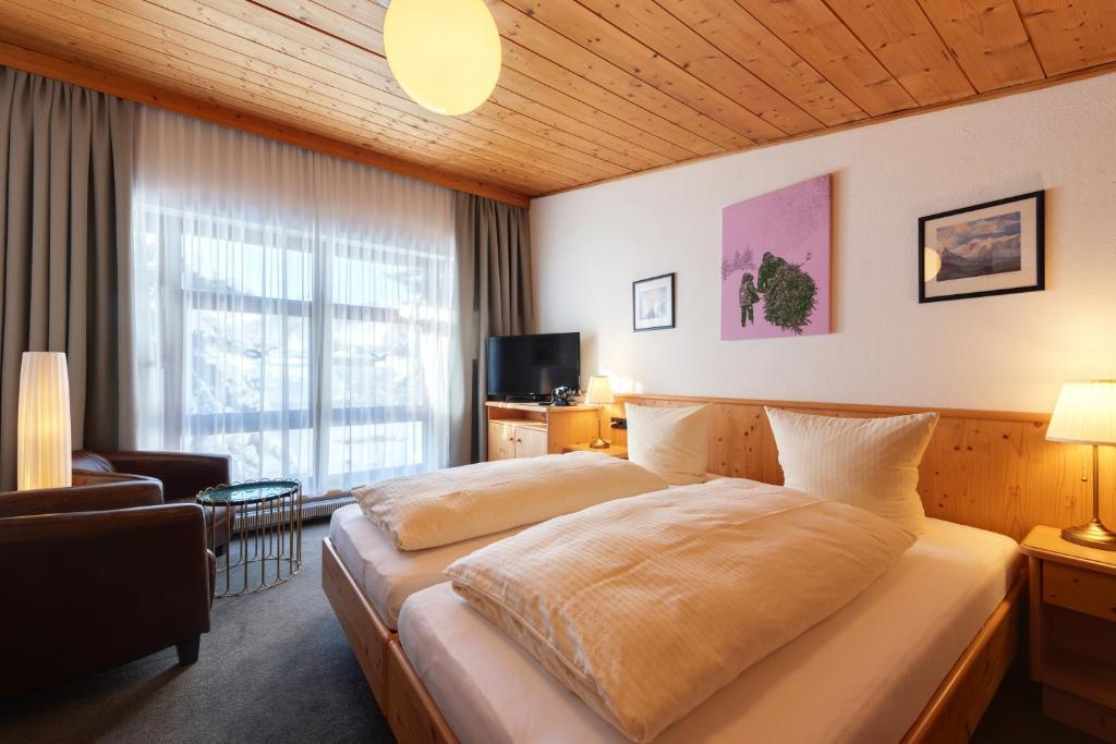 Hotel Pension Kirchplatz - 3