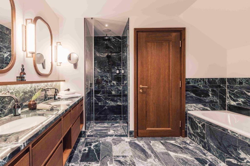Koupelna v ubytování Posthotel Taube