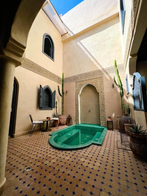 Bazén v ubytování Riad Jonan & Spa nebo v jeho okolí