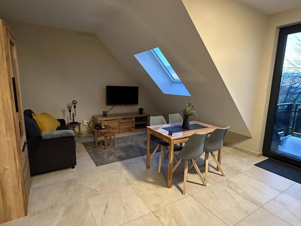 Ferienwohnungen Hamminkeln, Berg4Home - 一卧室公寓和走廊上的额外衣柜