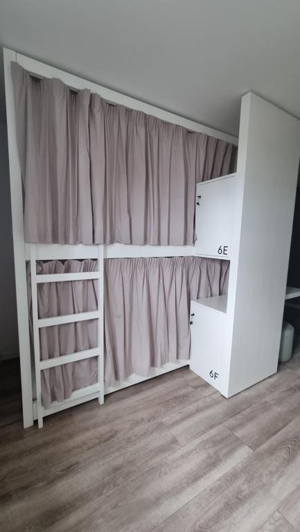 Postel nebo postele na pokoji v ubytování Boa Nova Hostel
