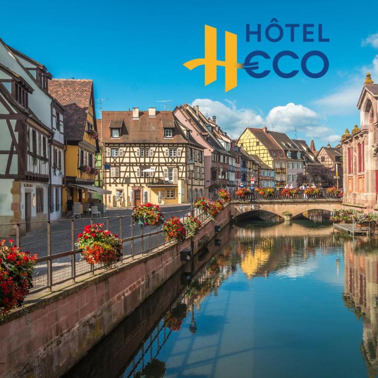 Nespecifikovaný výhled na destinaci Houssen nebo výhled na město při pohledu z hotelu