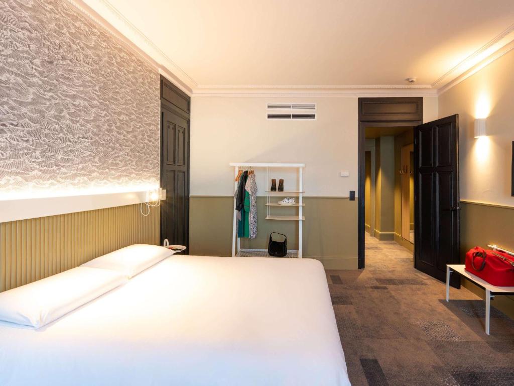 Postel nebo postele na pokoji v ubytování ibis Lyon Centre Perrache
