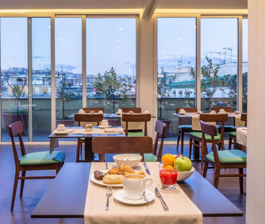 Best Western Plus Hotel Plaza - Resim 4