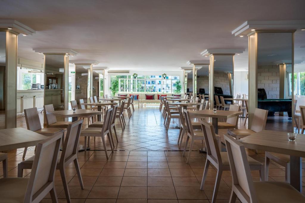 Restaurace v ubytování THB Dos Playas - Adults Only