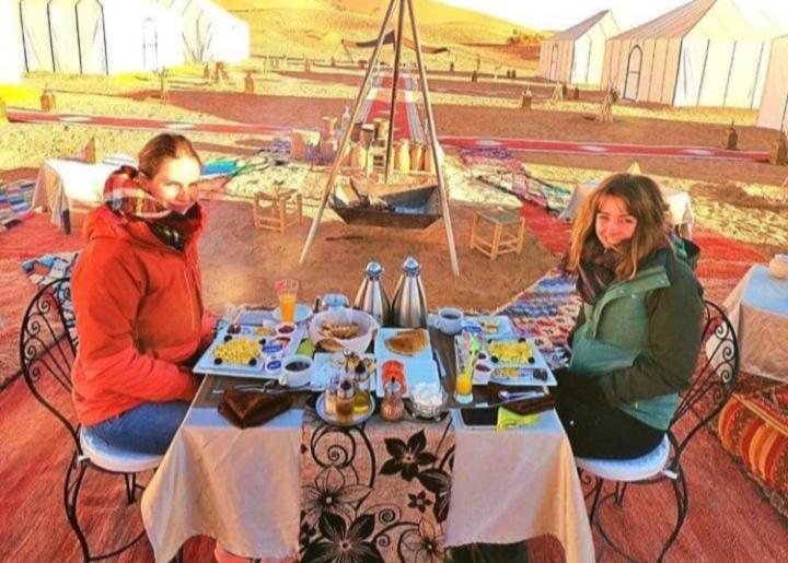 Ospiti di Merzouga Luxury Camp