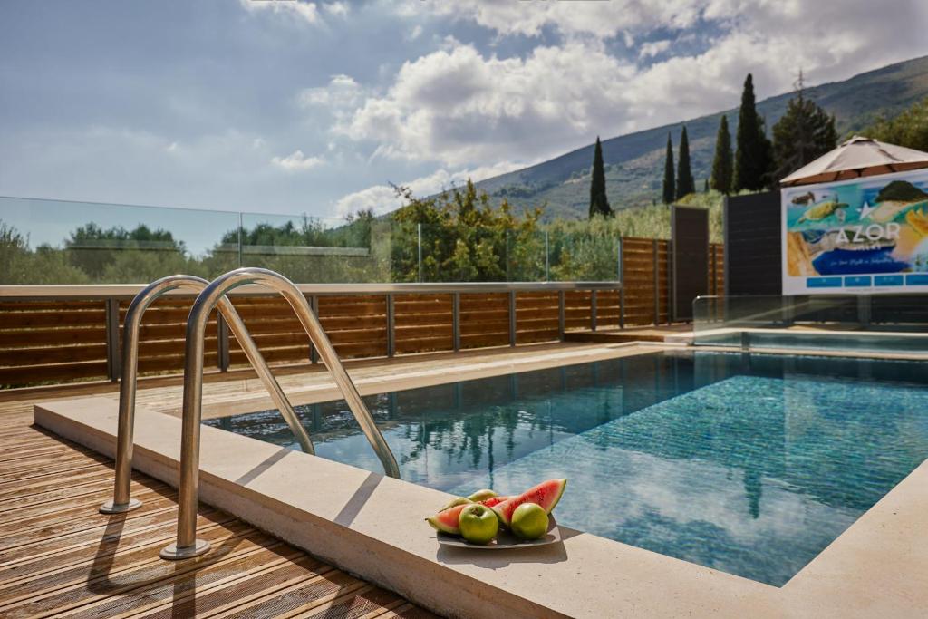 Bazén v ubytování Azor Villas - A hidden gem in countryside, by ZanteWize nebo v jeho okolí
