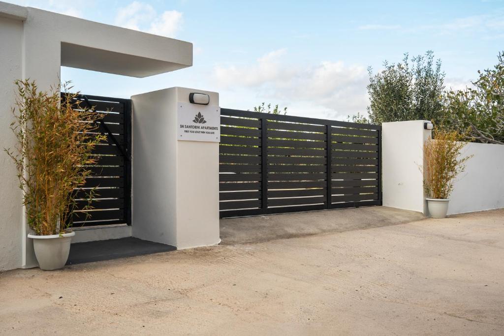 SN Santorini Apartments - 6