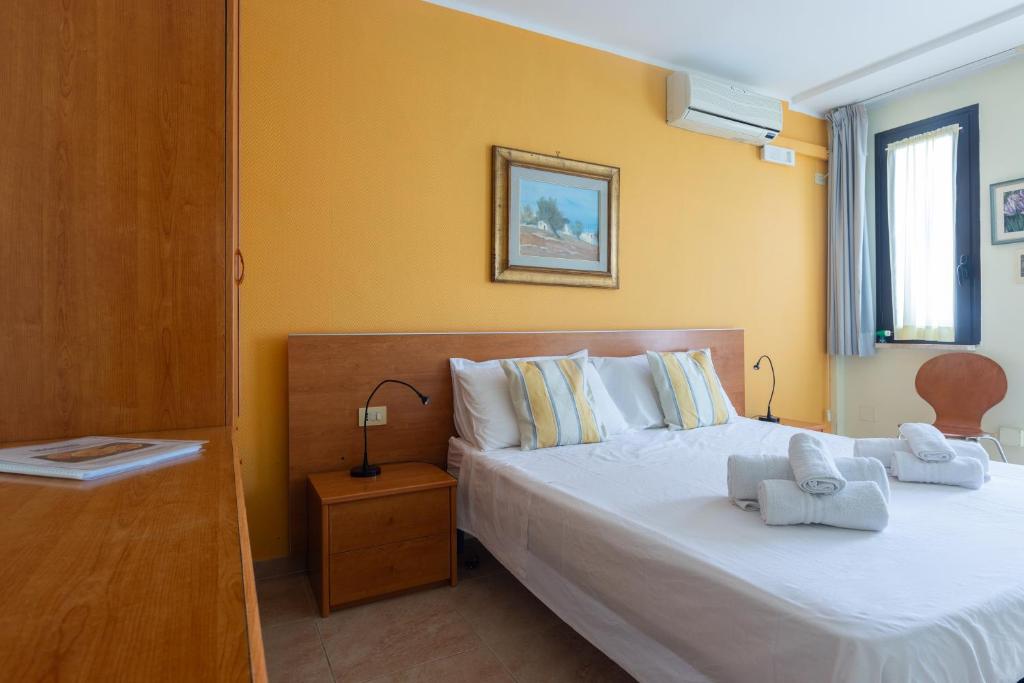 Villa Vacanze Paradiso - Oasi di Tranquillità con Piscina e Giardino a 10 min dal mare - 双人间