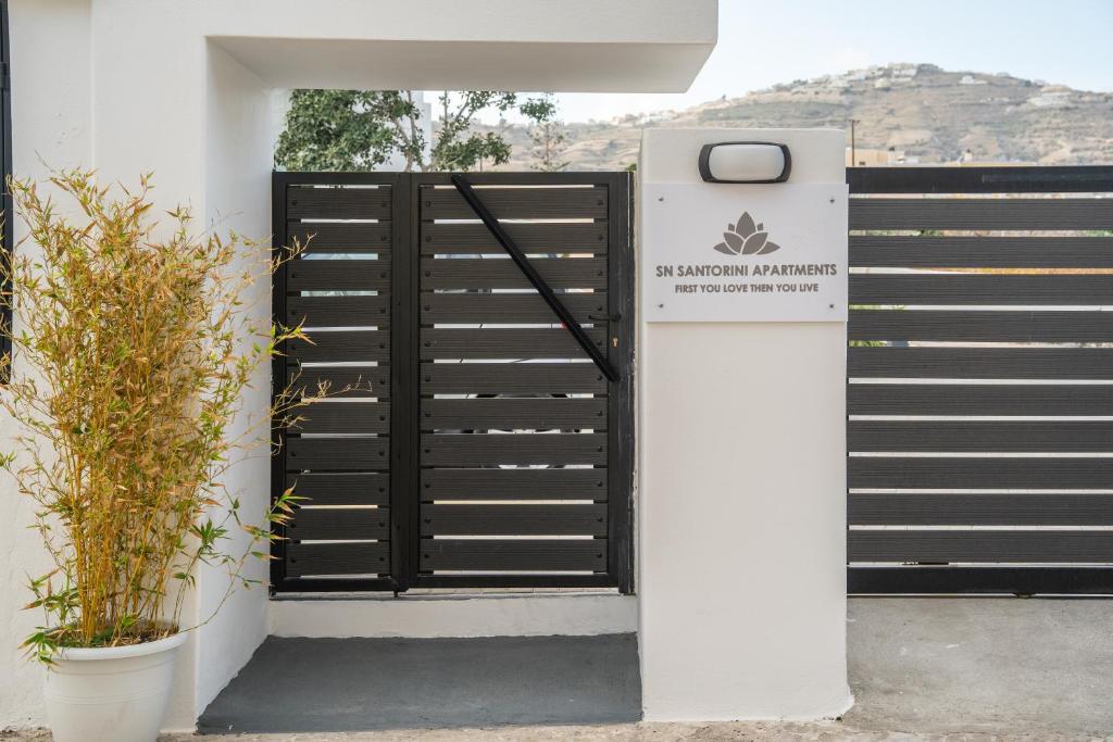 SN Santorini Apartments - 5