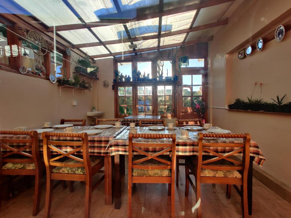 Restaurace v ubytování Carnation Rest