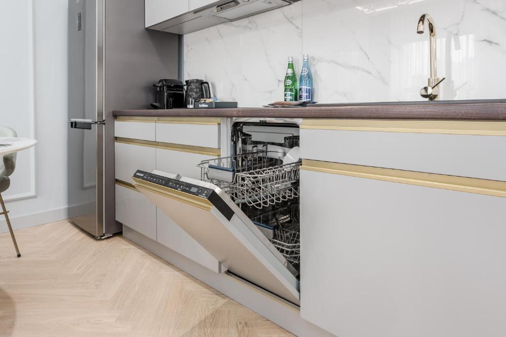 Deo Plaza Premium by Rent like home - Resim 45