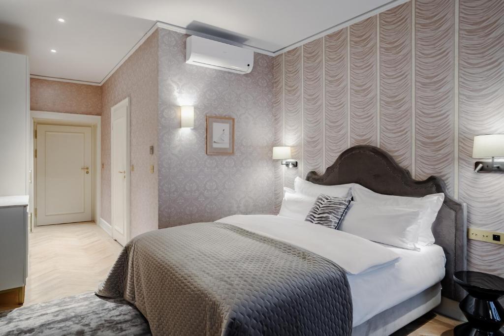 Hotel Unicus Palace Old Town - Destigo Hotels - Resim 35