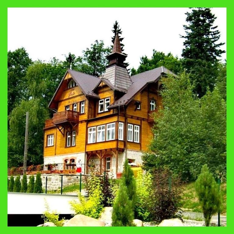 Budova, v ktorej sa apartmán nachádza