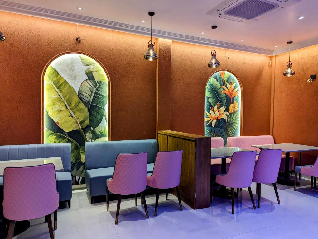 Posezení v ubytování Hotel Red Chillee Restro