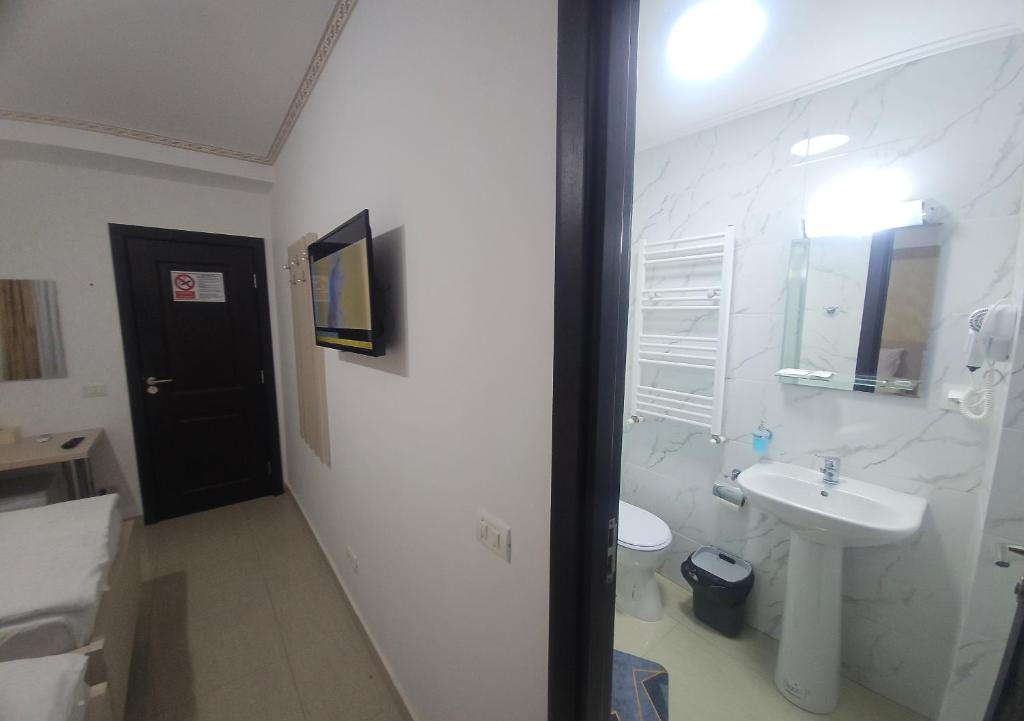 Koupelna v ubytování Hotel Marina 2