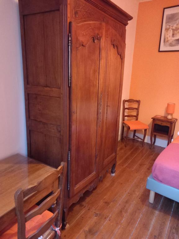 Chambre d'Hôtes La Tour de Brazalem - Standaard Tweepersoonskamer
