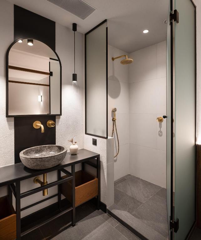 Unedo All Seasons Boutique Hotel - 5