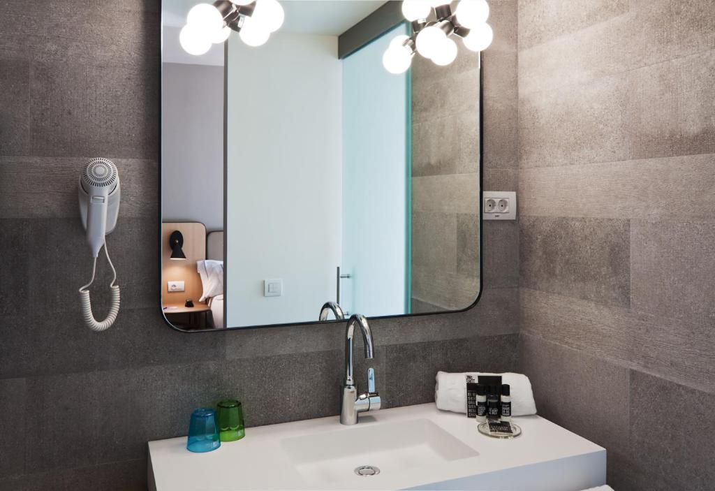 One Shot Colón - Resim 21