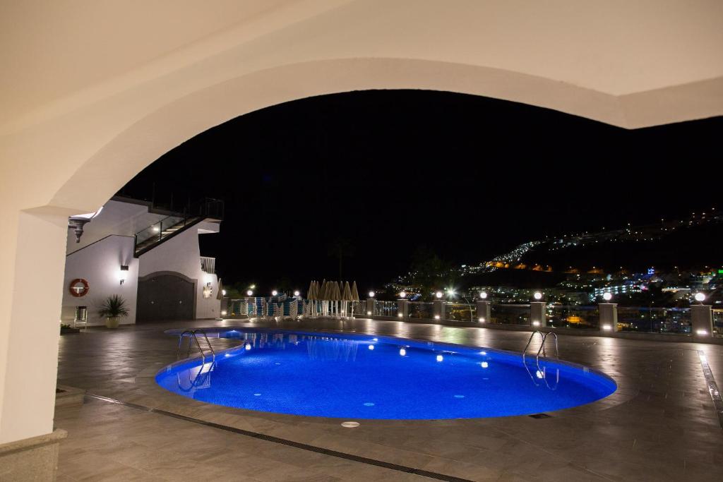 Basen w obiekcie Cala D Or Apartamentos lub w pobliżu