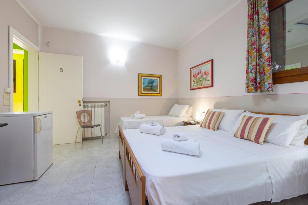 Villa Vacanze Paradiso - Oasi di Tranquillità con Piscina e Giardino a 10 min dal mare - 三个房间