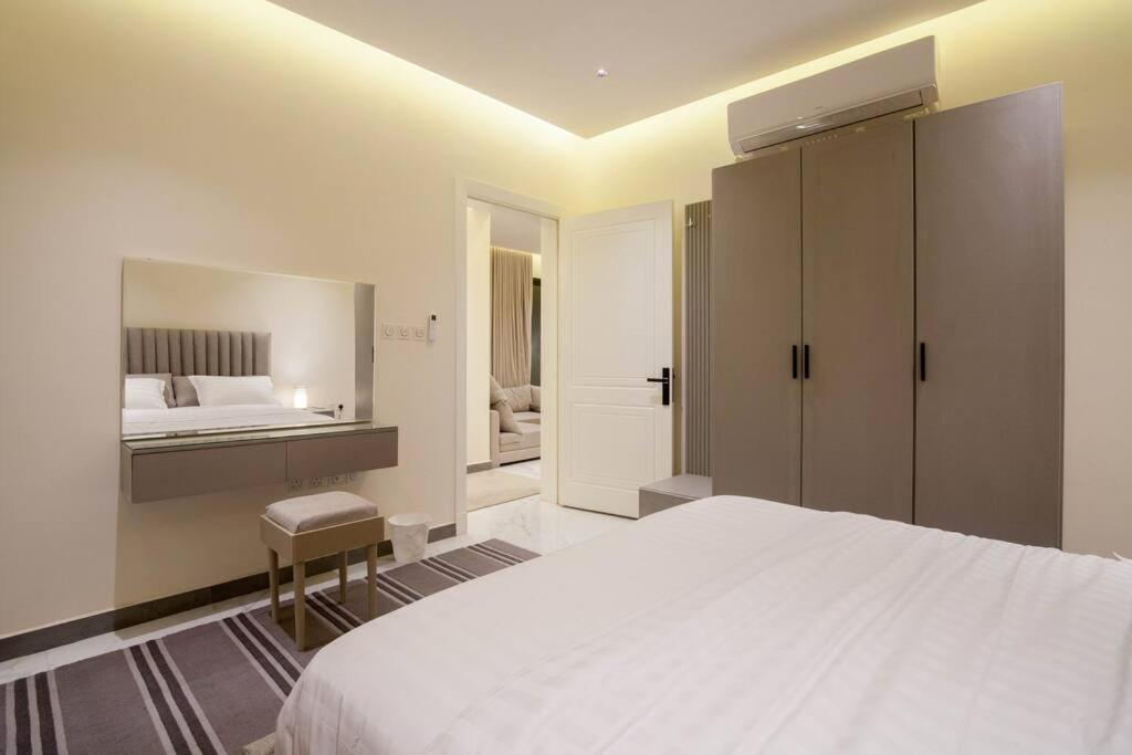 AL DIAFA APARTMENT OLAYA