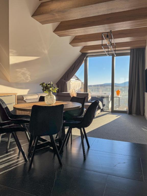 Kras-Resort Apartament 301 i 303 z widokiem na góry, prywatnym jacuzzi na tarasie i sauną - 19