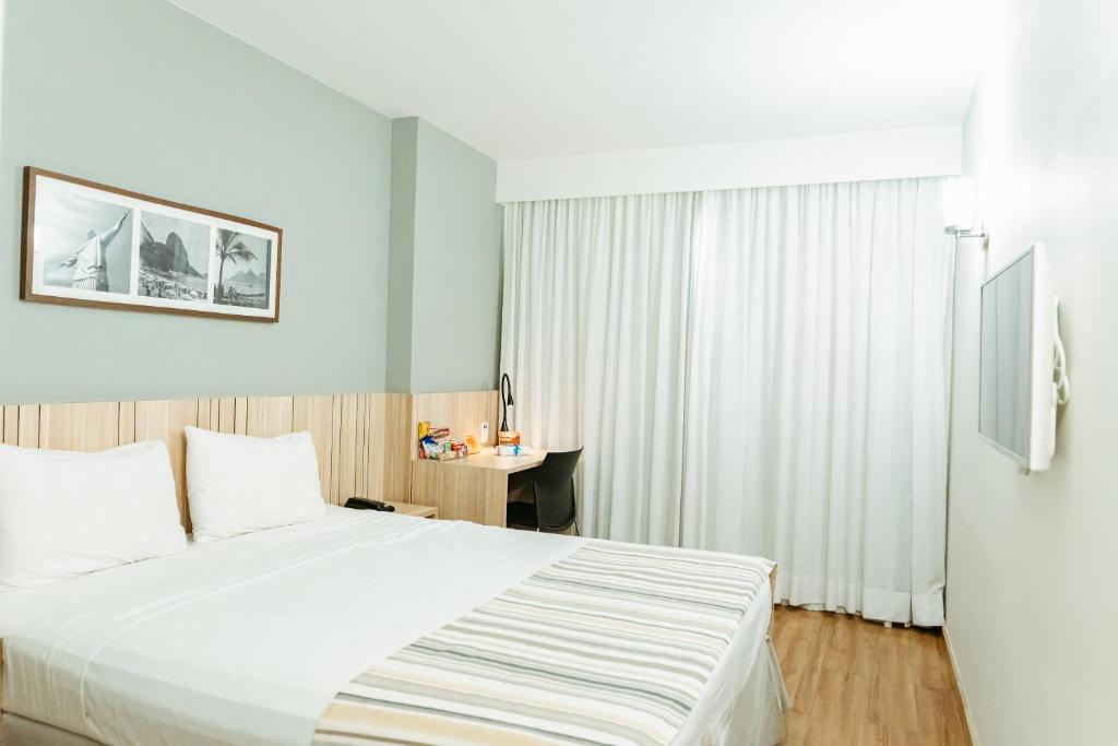 Days Inn by Wyndham Rio de Janeiro Lapa - Standard Queen Room