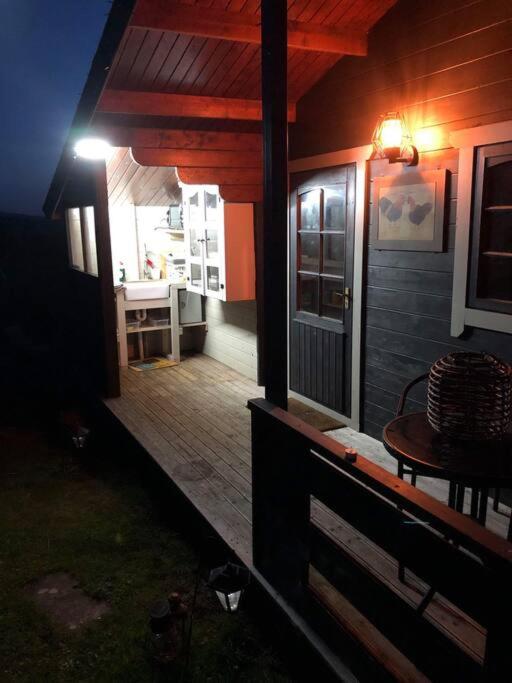Fotografie z fotogalerie ubytování Unique Tiny House near 3 Peaks - The ZedShed v destinaci High Bentham