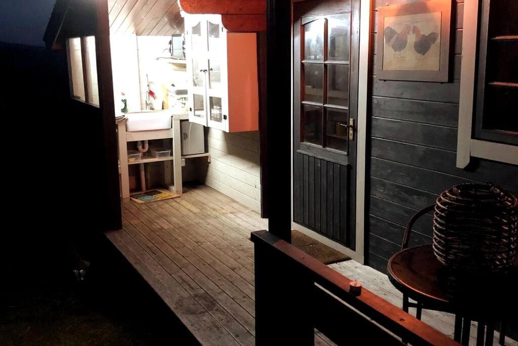 Kuchyň nebo kuchyňský kout v ubytování Unique Tiny House near 3 Peaks - The ZedShed