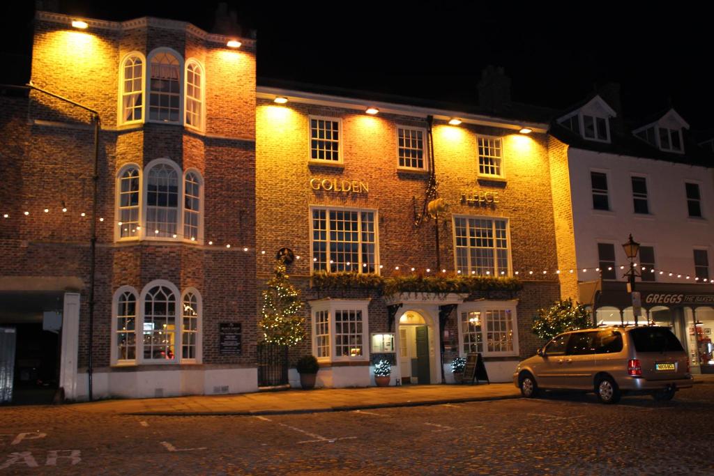 The Golden Fleece Hotel, Thirsk, North Yorkshire, Thirsk – Updated 2024  Prices