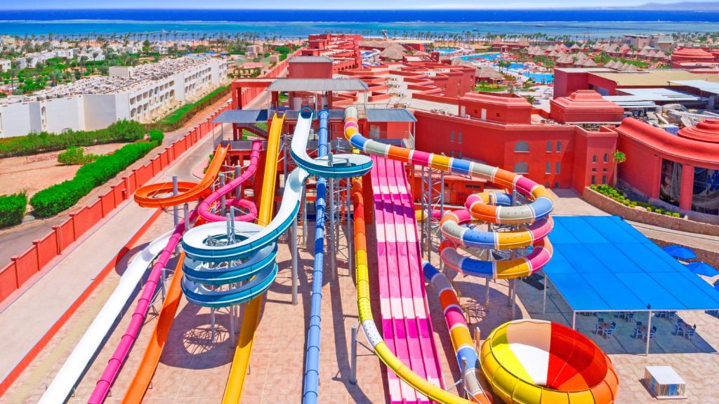 Bazén v ubytování Pickalbatros Laguna Club Resort Sharm El Sheikh nebo v jeho okolí