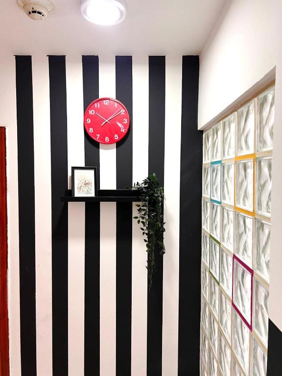 Foto Dubais asuva majutusasutuse Seperate Partition Room in Tecom / Barsha Heights galeriist