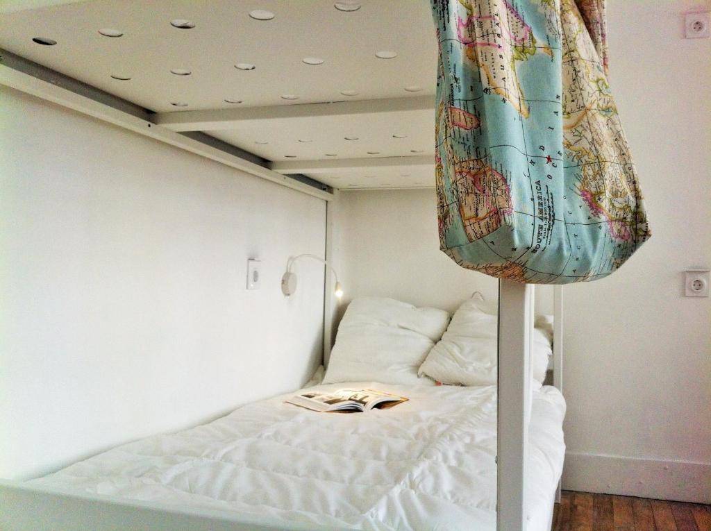 Posteľ alebo postele v izbe v ubytovaní Slow City Hostel Pontevedra