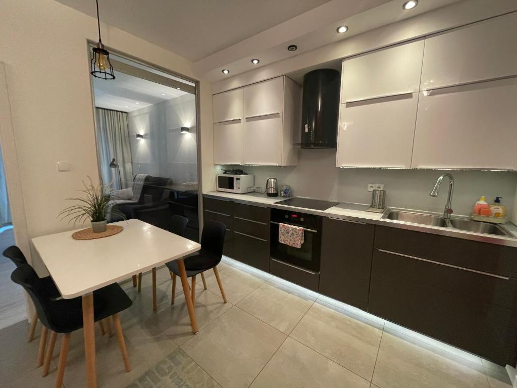 Boznicza Modern Apartment, self check-in 24h, free parking - 8
