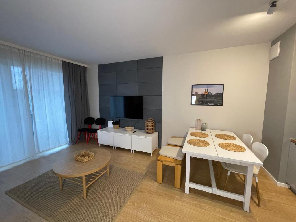 Essence Lux Apartment, free parking, self check-in 24h - 18