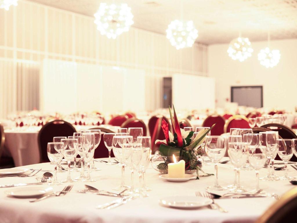 Restaurant ou autre lieu de restauration dans l'établissement Sofitel Abidjan Hotel Ivoire