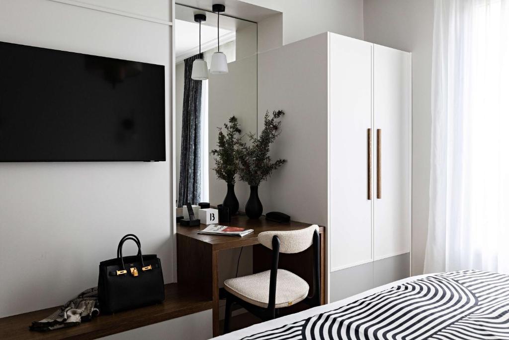 Best Western Premier The Blake Paris Gare Saint Lazare - Resim 12