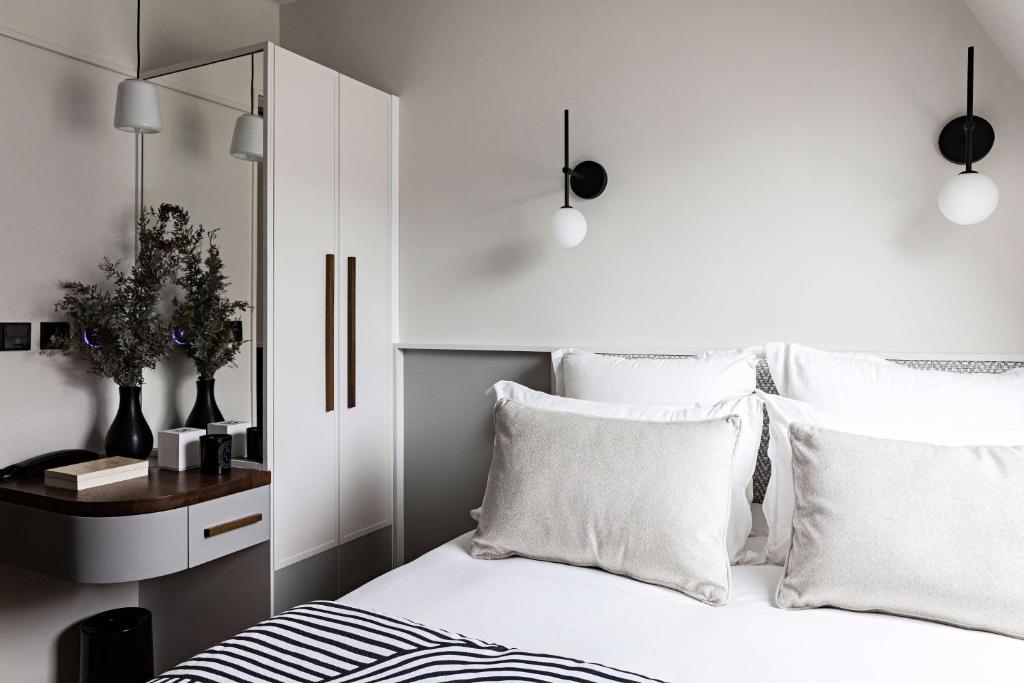 
Classic Double Room - Non-Smoking
