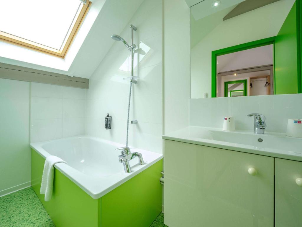Koupelna v ubytování ibis Styles Sarrebourg