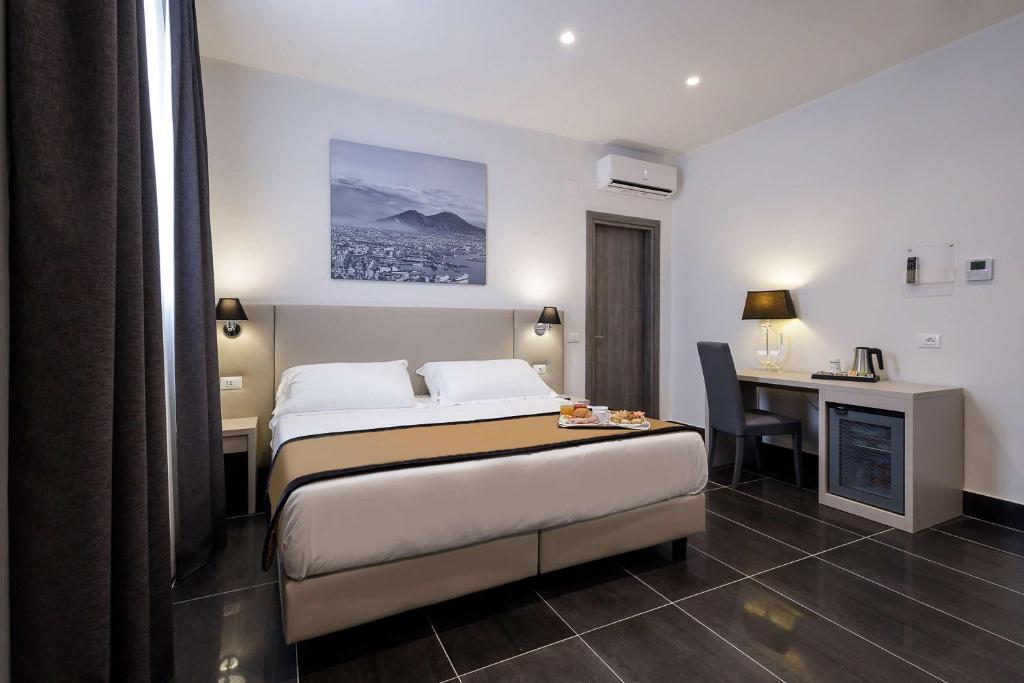 
Superior Family Room with King Bed and Sofa Bed - Non-Smoking
