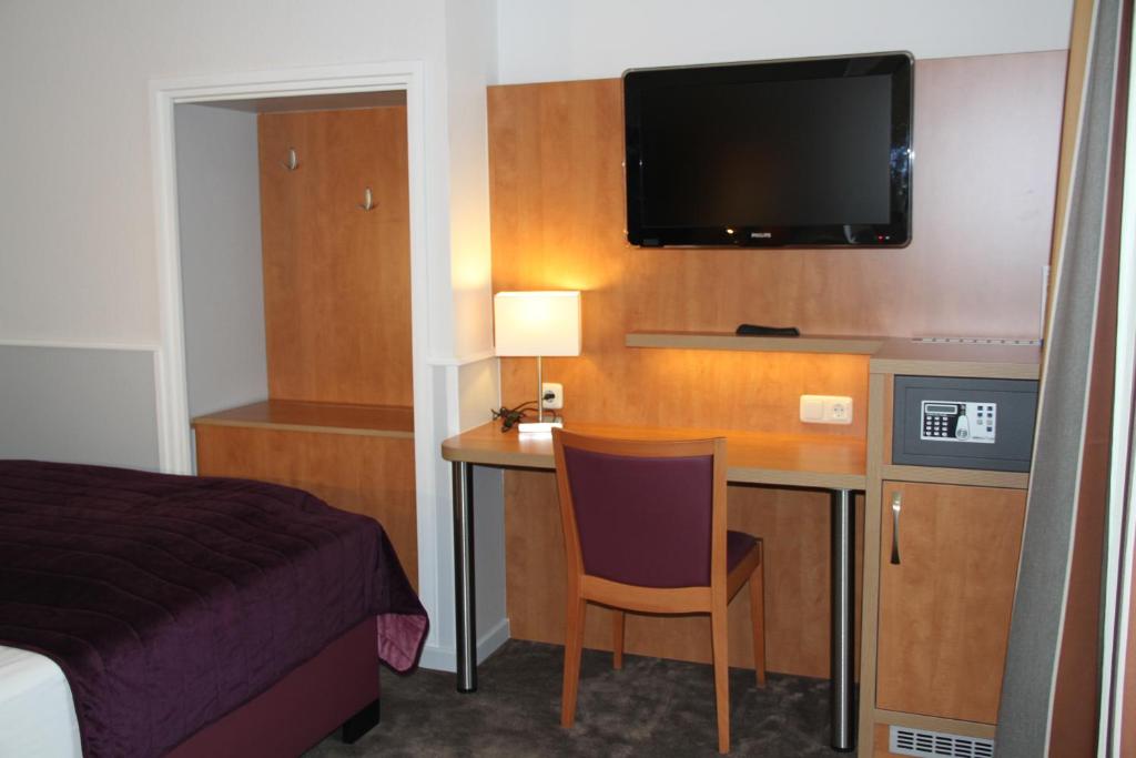 Hotel Niederrad - Self Check In - Resim 5