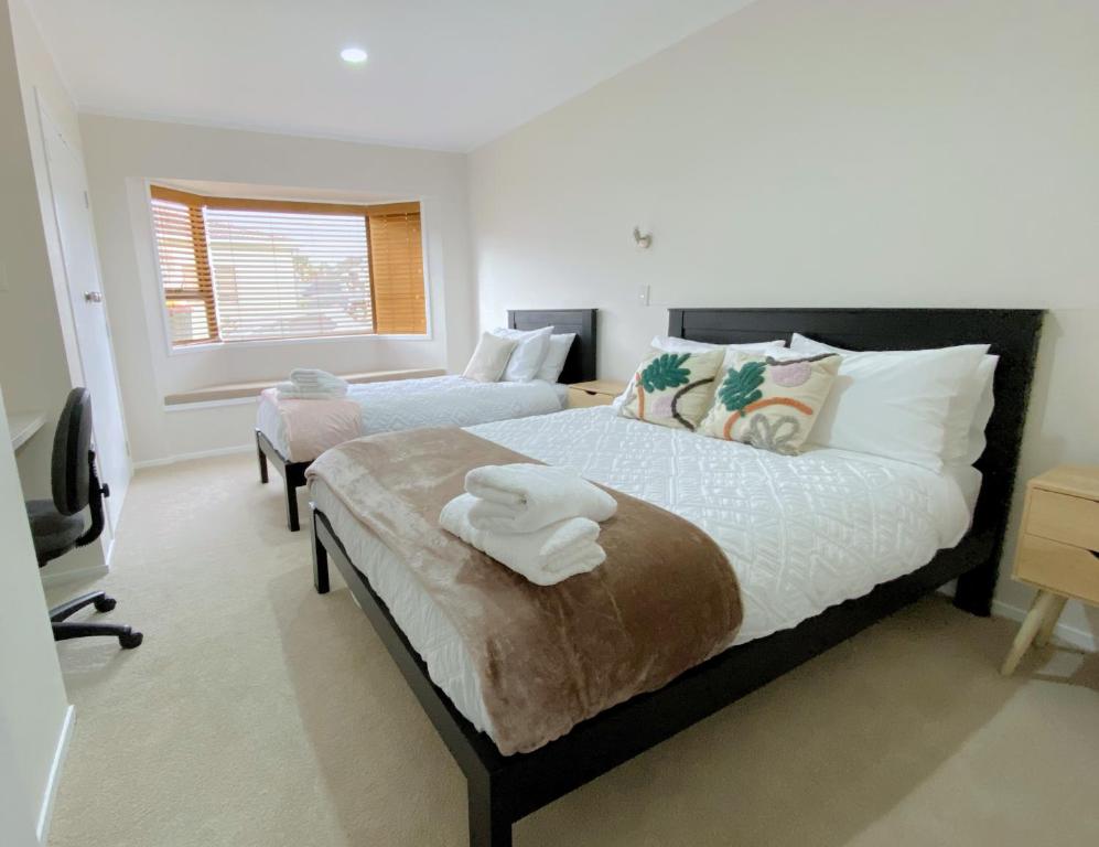 Spacious retreat with Mountain View - Resim 23